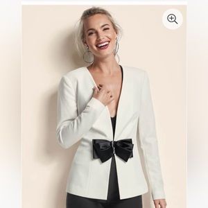 Venus now detail blazer